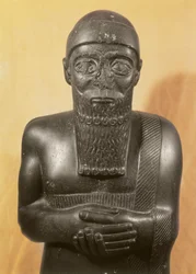 Statue von König Ishtup-Ilum, aus Mari, Mittlerer Euphrat